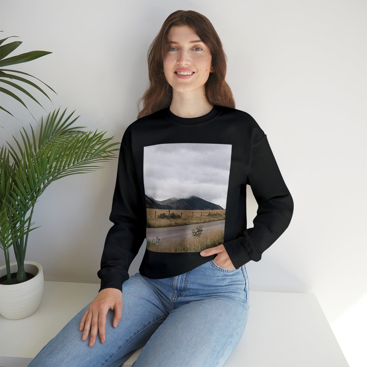 Montana Mountains Unisex Heavy Blend™ Crewneck Sweatshirt