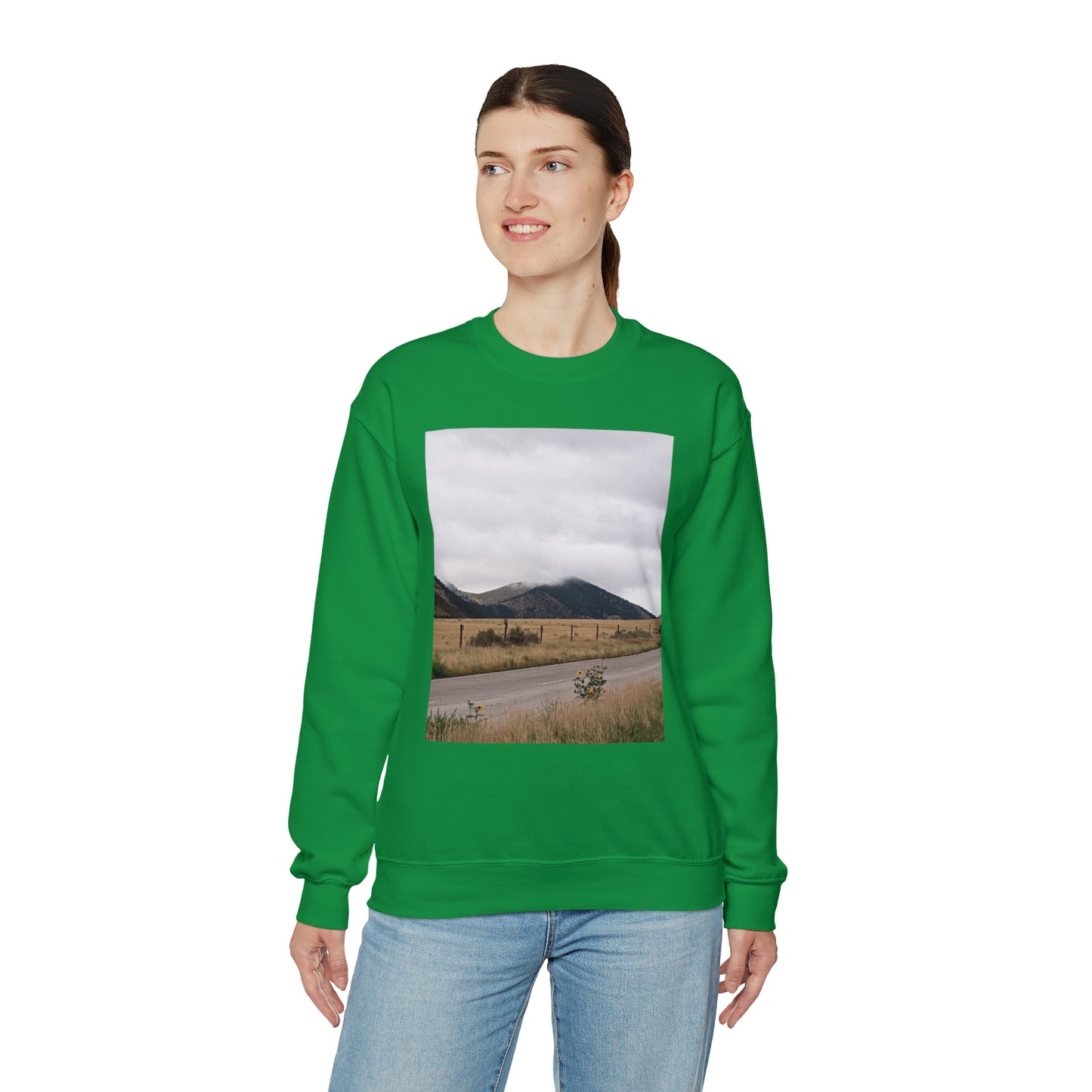 Montana Mountains Unisex Heavy Blend™ Crewneck Sweatshirt