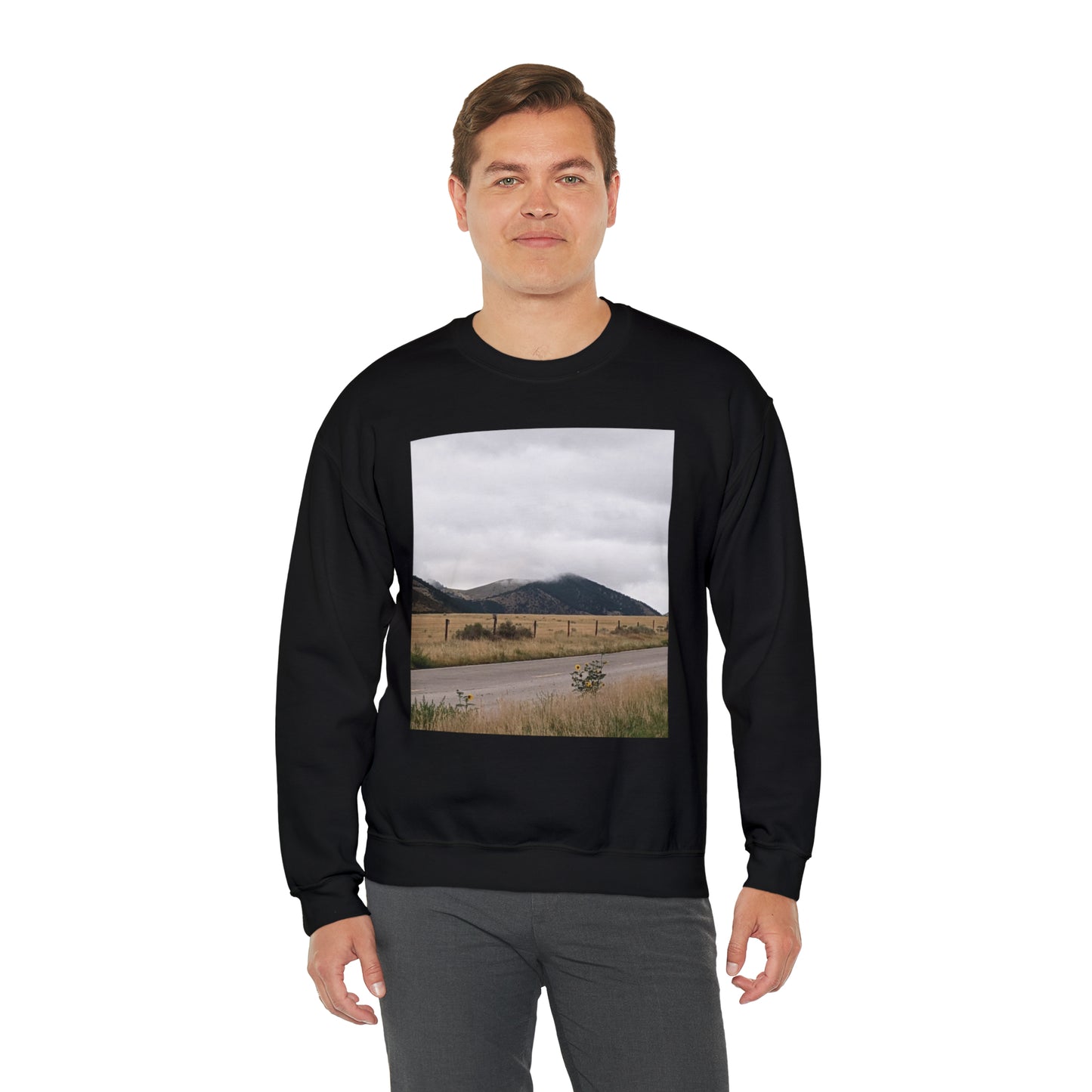 Montana Mountains Unisex Heavy Blend™ Crewneck Sweatshirt