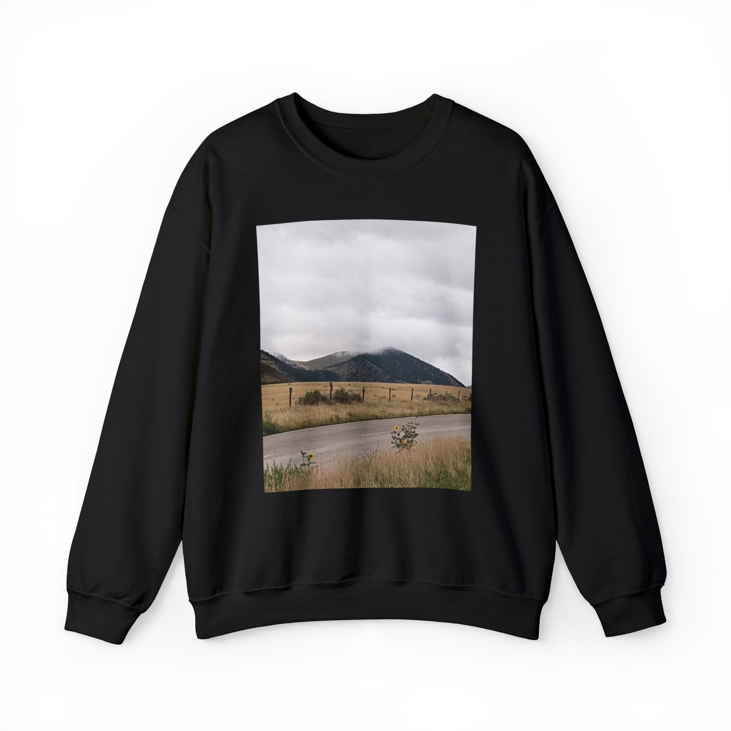 Montana Mountains Unisex Heavy Blend™ Crewneck Sweatshirt