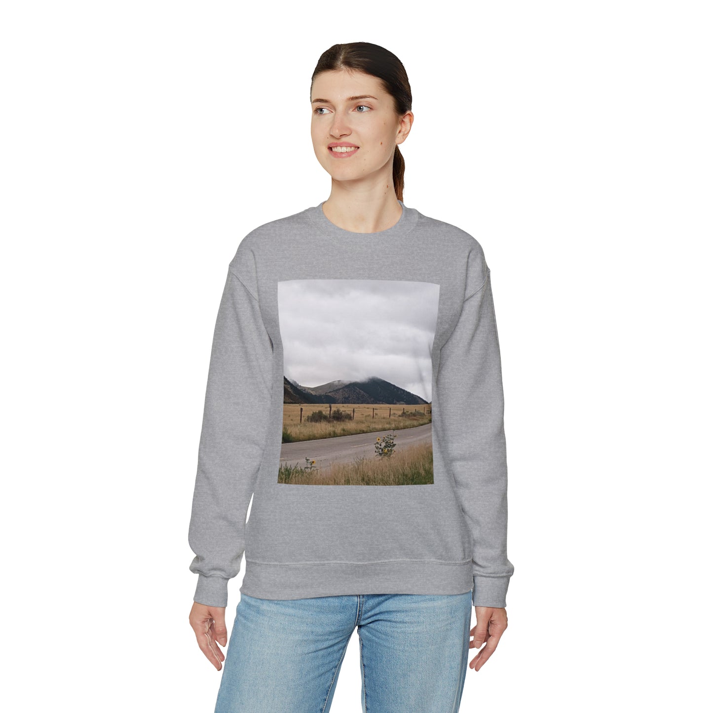 Montana Mountains Unisex Heavy Blend™ Crewneck Sweatshirt